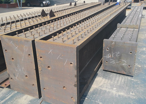 Oemの鋼鉄製作はスタッドによって重い鉄骨構造フレームの多階を整備します