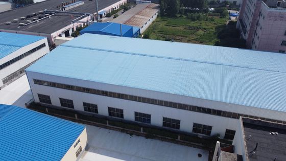 クラッディング1はプレハブの鉄骨構造の研修会の建築プロジェクトのための解決を停止する